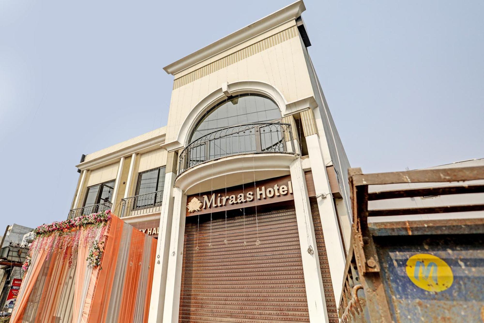 Hotel O Miraas Hotel And Banquet Hall ลูดิฮานา ภายนอก รูปภาพ